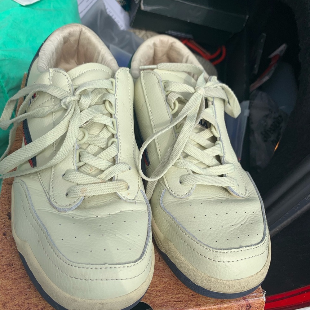 Tennis Shoes